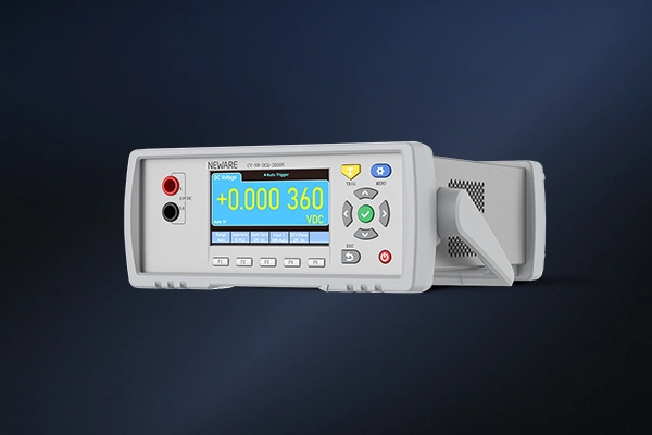Voltmeter CV-NW-DCQ: Measure the voltage of the battery to assess the charging status and performance of batteries.