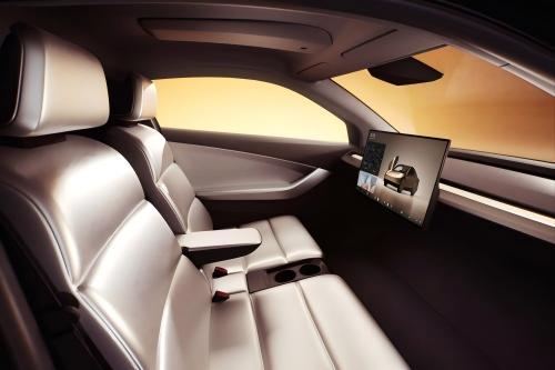 tesla-cybercab-interior-minimalist-no-steering-wheel